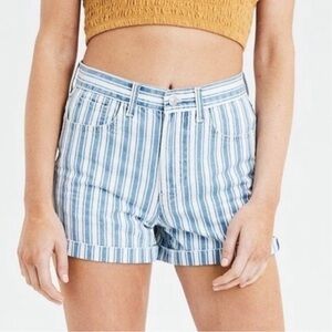 American Eagle Striped Mom Jean High Waisted